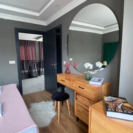 Loft Kirkpinar Villa *