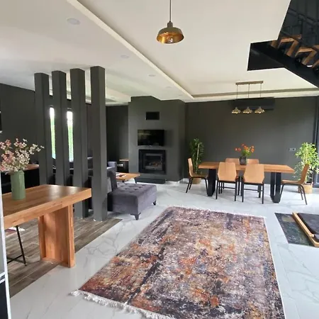 Loft Kirkpinar *
